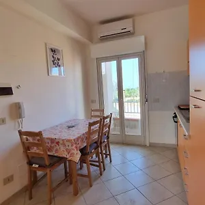 Liviri Appartamento Oliveri