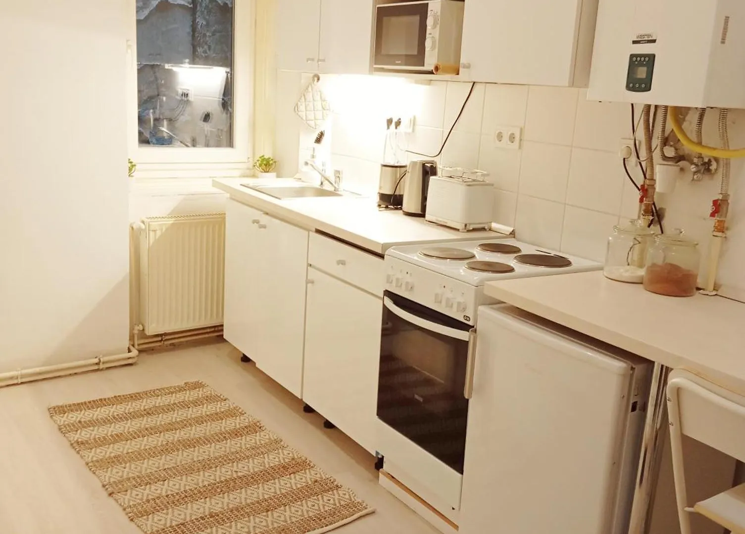 Cozy Studio In Central Budapest Near Ruined Bars Apartment