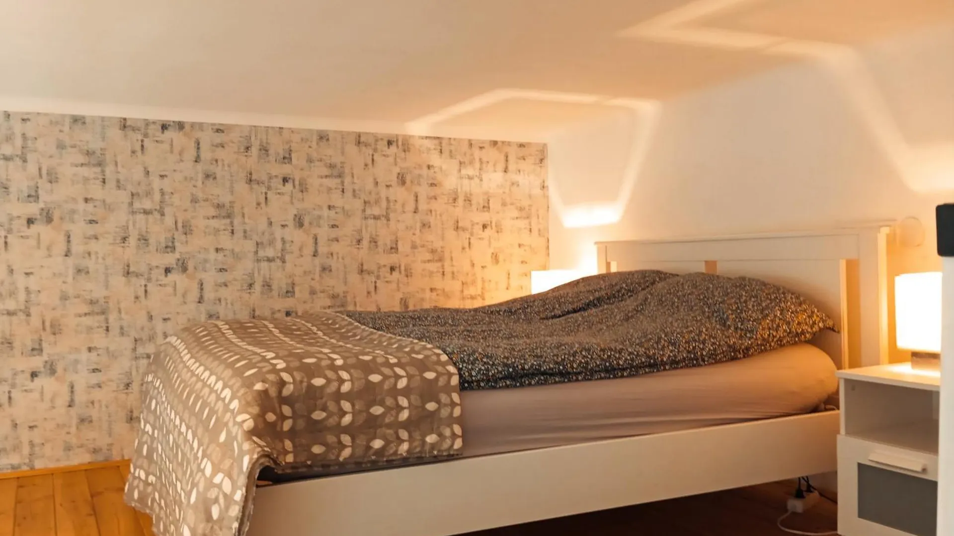 Cozy Studio In Central Budapest Near Ruined Bars